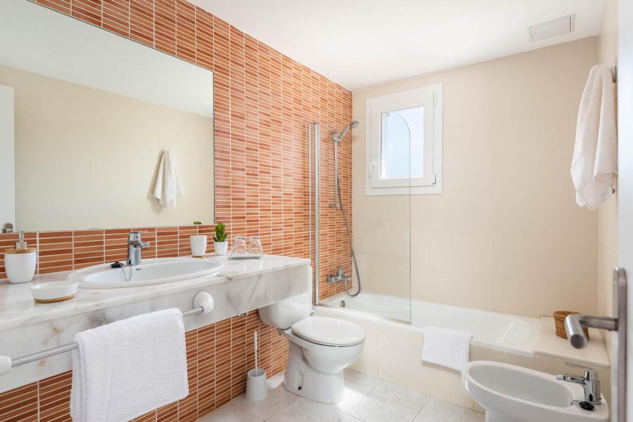 Rimar 4, 2 Bedroom Apartment, Cap D'Artrutx Cala en Bosch Esterno foto